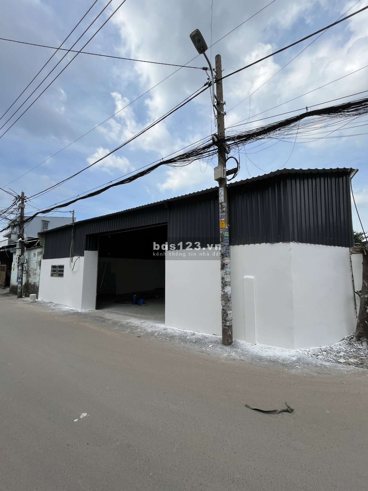 Chính chủ cho thuê kho xưởng 2 mặt tiền 310m2 Nguyễn Văn Quá - Quận 12