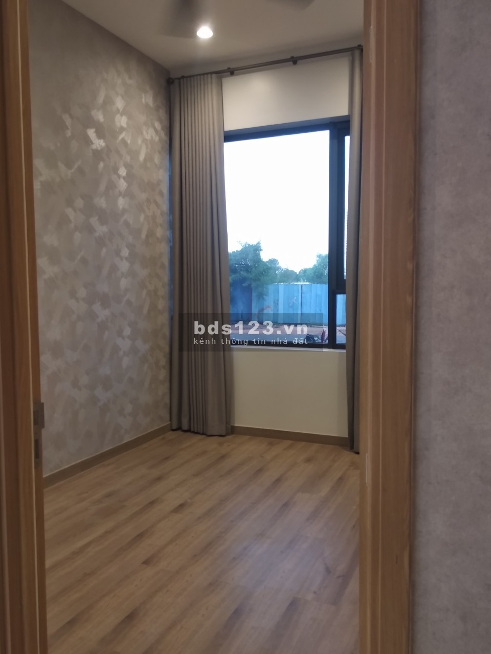 Văn phòng Lakeview Quận 2 - 97 m2 - 3 phòng lớn - 32 triệu