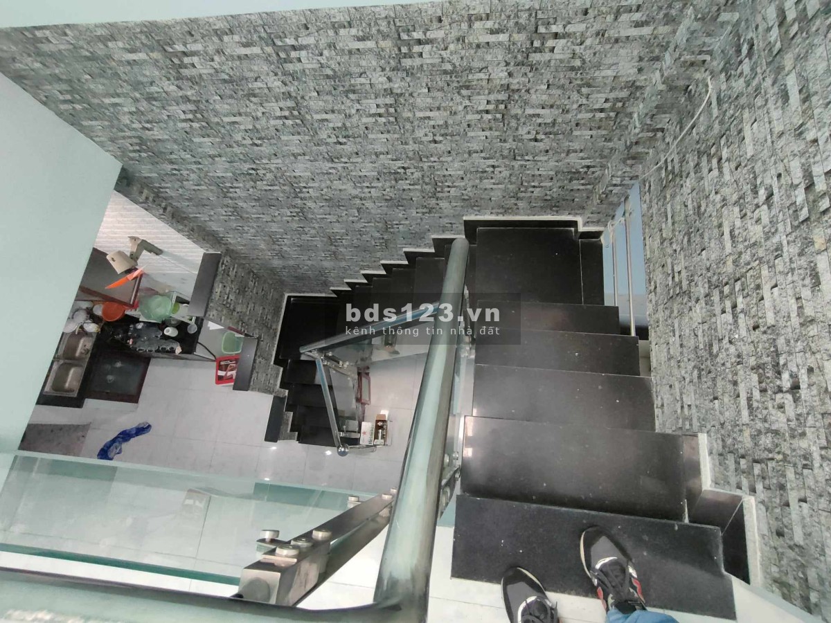 Bán nhà 4 chỗ vào nhà - Thống Nhất - Quang Trung - Phường 11 - Gò Vấp