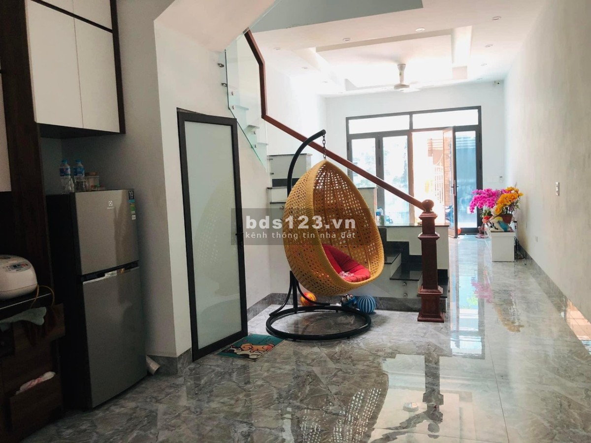 Bán nhà quận Cầu Giấy - 9 phòng - Dòng tiền 55 triệu/ tháng giá gần 10 tỷ.