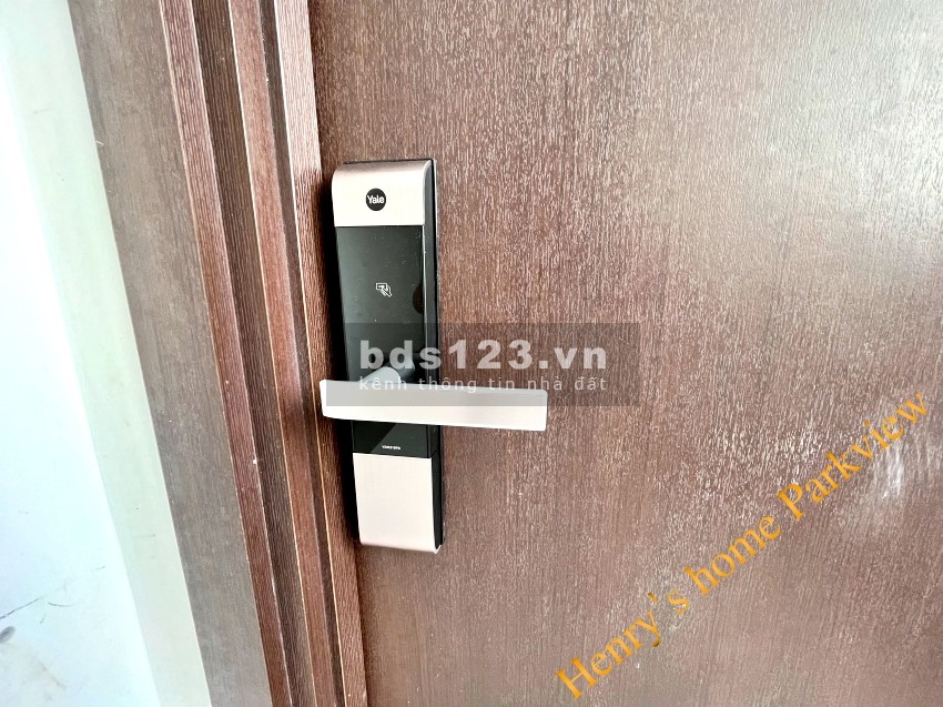 Cho thuê hộ khách sạn E705 Ruby sang, đẹp, không muỗi, bếp phòng riêng, cửa sổ rộng, gió mát lộng.
