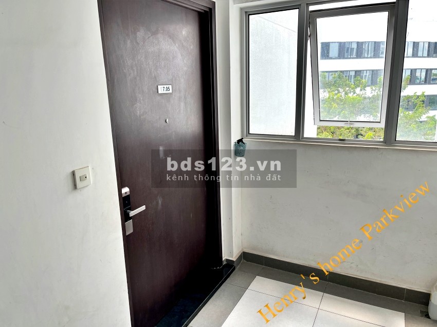 Cho thuê hộ khách sạn E705 Ruby sang, đẹp, không muỗi, bếp phòng riêng, cửa sổ rộng, gió mát lộng.