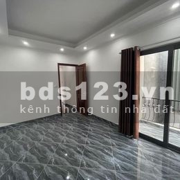 Phố VIP Định Công, Hoàng Mai, diện tích 32m2, 5 tầng, giá nhỉnh 3 tỷ.