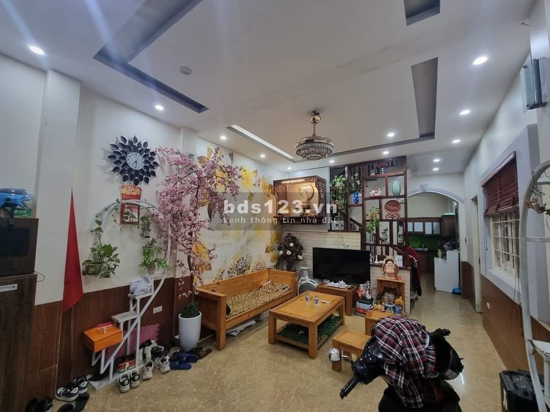 Bán nhà mặt ngõ rộng Nguyễn Đức Cảnh, 55m2 hiếm có khó tìm, giá 5 tỷ 3.
