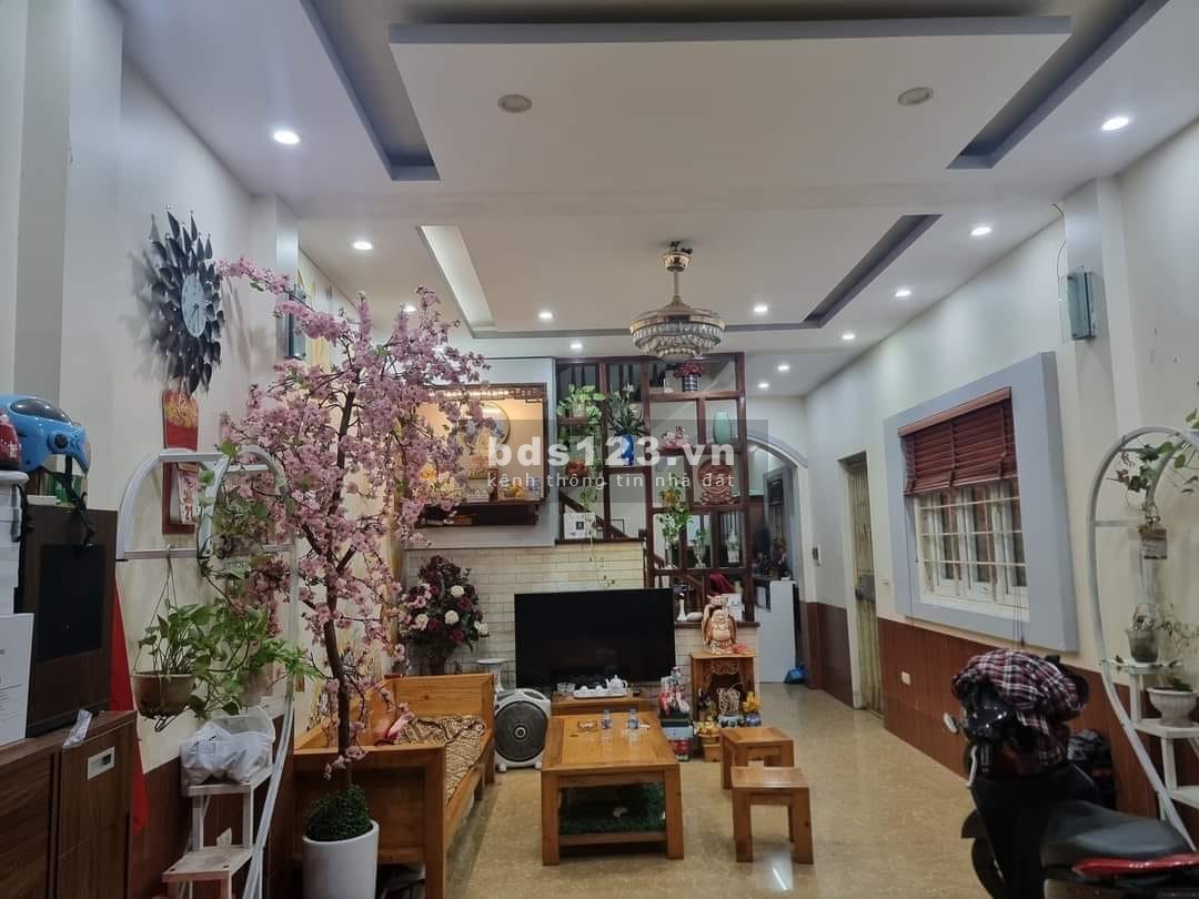 Bán nhà mặt ngõ rộng Nguyễn Đức Cảnh, 55m2 hiếm có khó tìm, giá 5 tỷ 3.