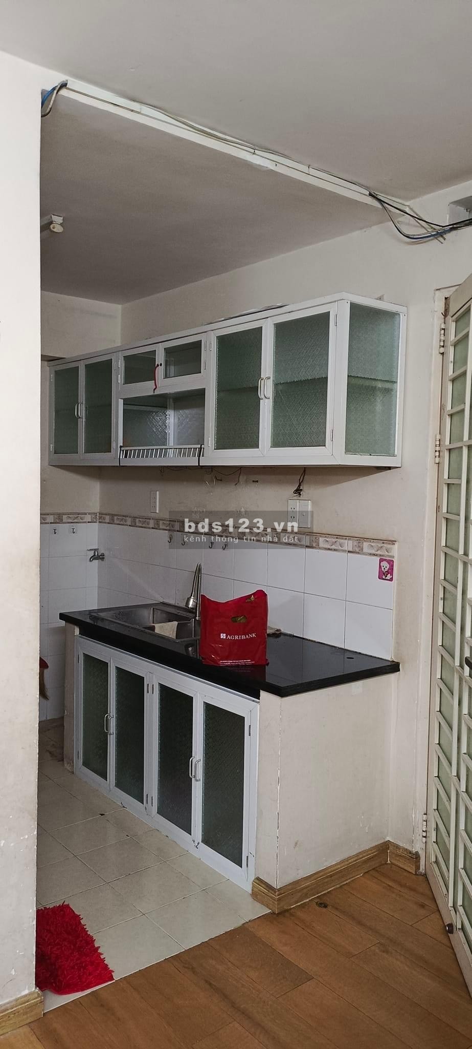 Chính chủ cần bán căn hộ đã có sổ riêng ngay ngã 4 Bình Phước