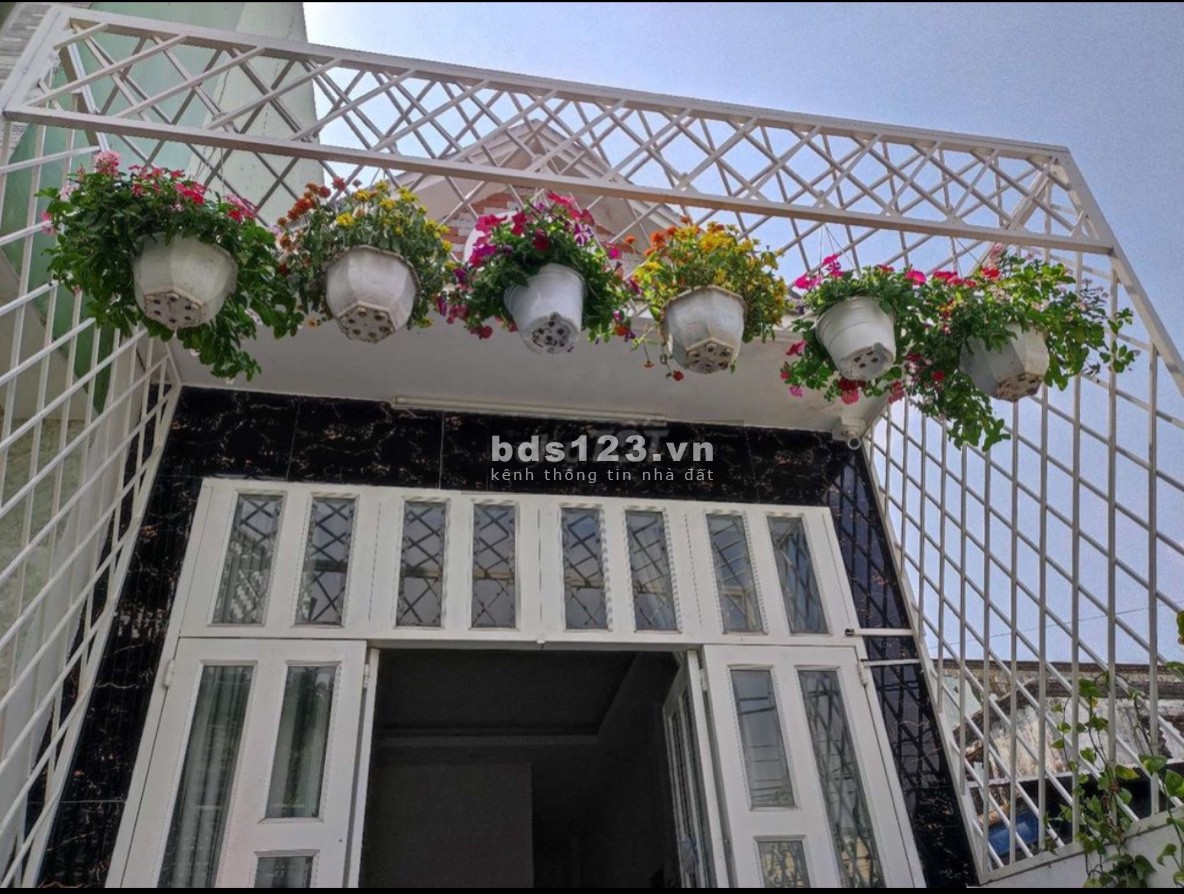Bán nhà hẻm xe hơi 27// đường Nguyễn Văn Cự, Tân Tạo A, Bình Tân