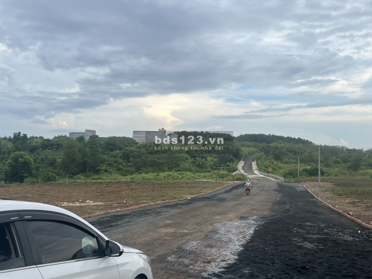 Chính chủ cần bán gấp lô đất, giá rẻ sổ sẵn