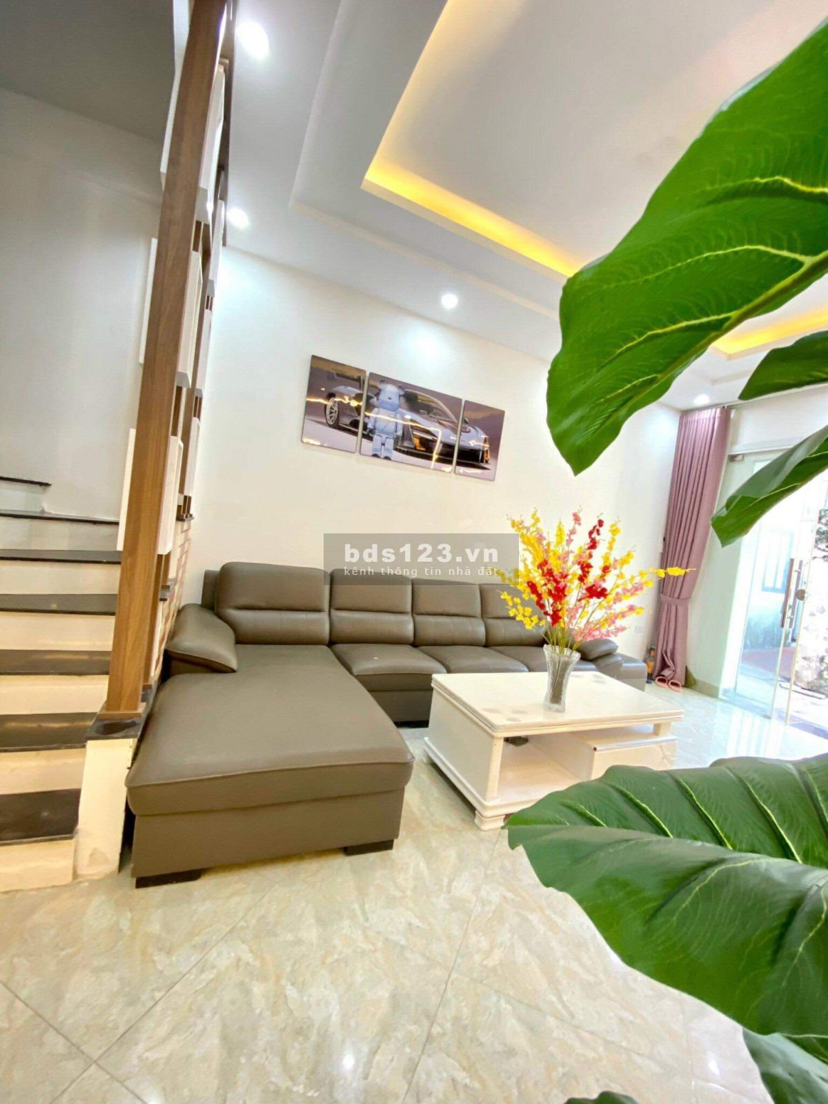 Bán nhà Vạn Phúc, Hà Đông 32m² x 5 tầng nội thất lung linh, ô tô đỗ cửa, cách chợ chỉ 10m
