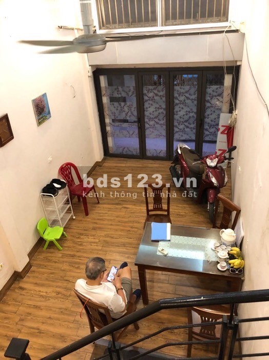 Bán căn nhà tại Thụy Khê, Tây Hồ, Hà Nội chỉ 10m ra tới mặt đường lớn