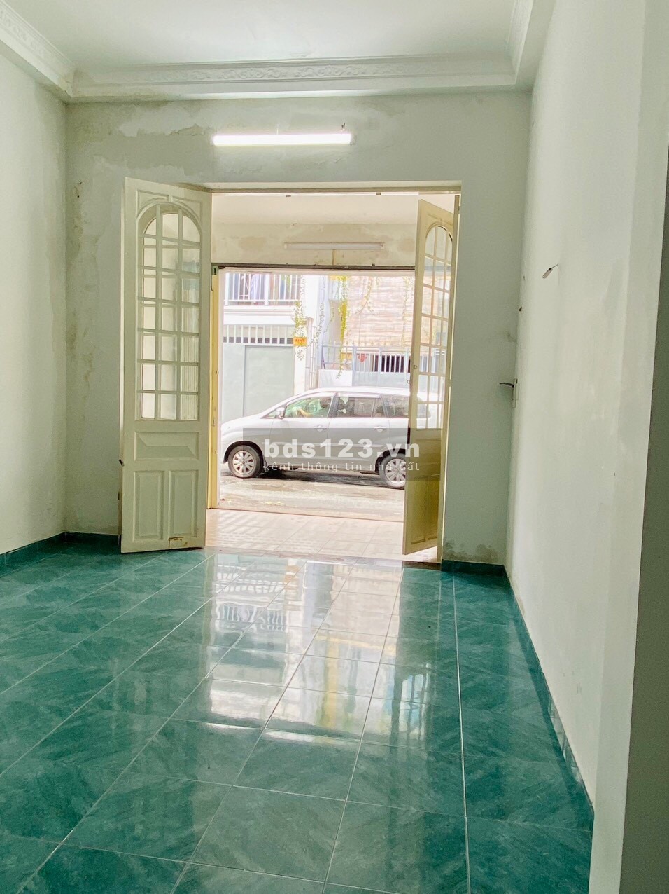Cho thuê nhà nguyên căn trong hẽm đường Phạm Văn Đồng.(Miễn môi giới)