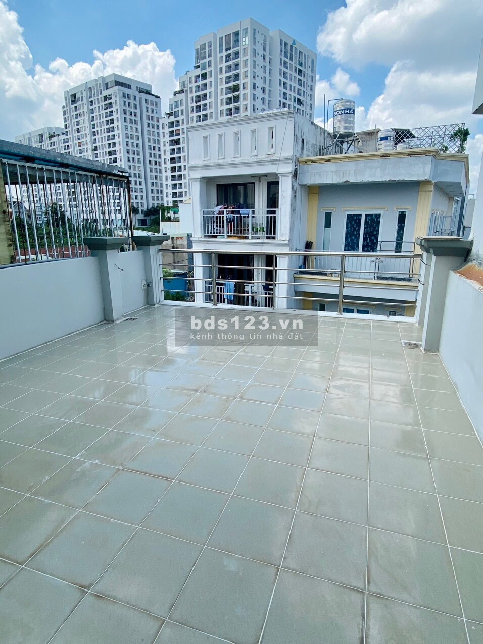 Cho thuê nhà nguyên căn trong hẽm đường Phạm Văn Đồng.(Miễn môi giới)