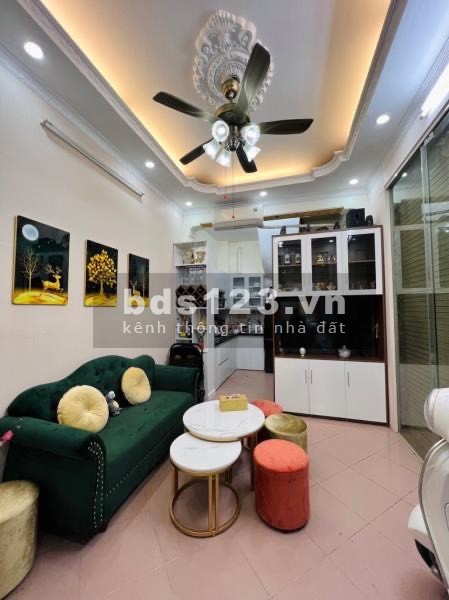Siêu hiếm! Lô góc, ô tô tránh, Kinh doanh Tân Mai 28m2, 5 tầng, 3.55 tỷ Lh: 0865.081.886