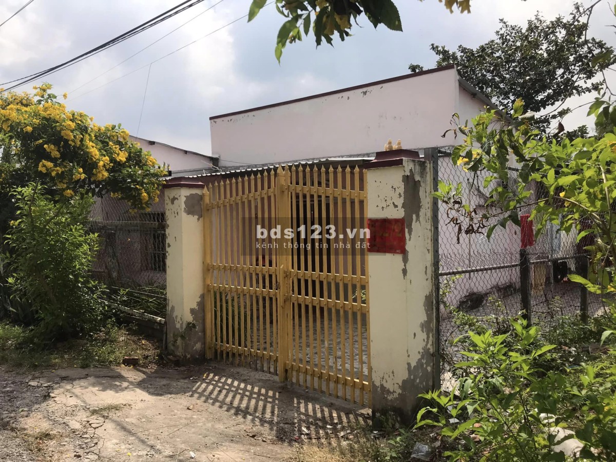 Cần bán đất diện tích 426.8m2 với 200m2 thổ cư tại Xã Phú Hòa Đông, Huyện Củ Chi, TP.HCM.