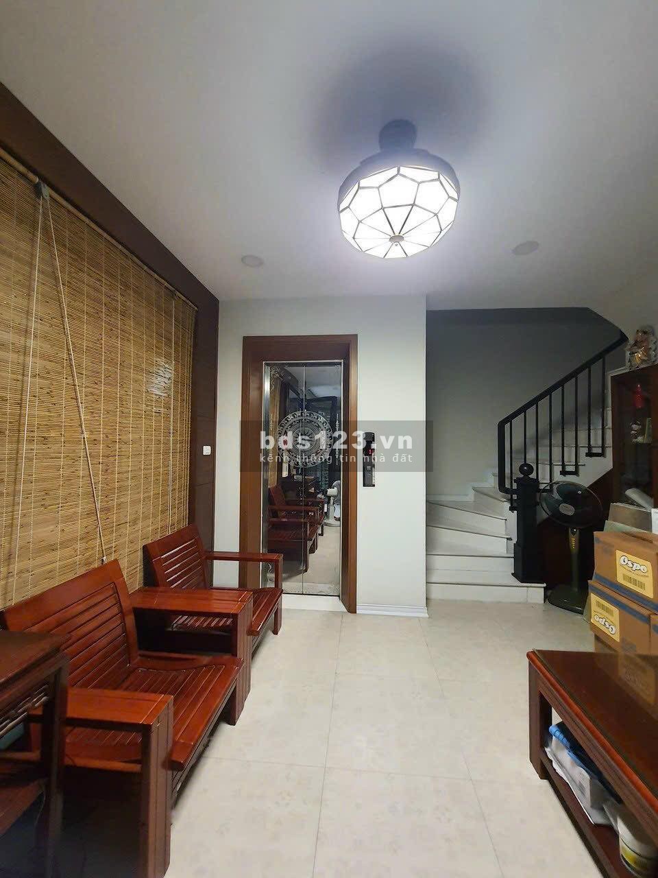 Bán nhà Phân Lô 6,5 tầng phố Vương Thừa Vũ