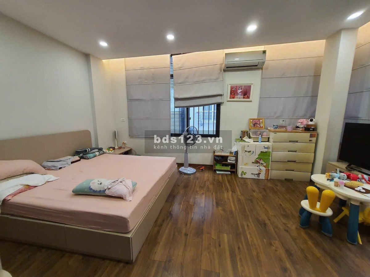 Bán nhà Phân Lô 6,5 tầng phố Vương Thừa Vũ