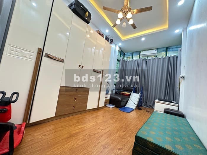 Bán nhà Lê Thanh Nghị 40M2X 5 tầng - Mặt phố oto tránh - Trung tâm đại học Bách Kinh xây. Gía 8,5 tỷ
