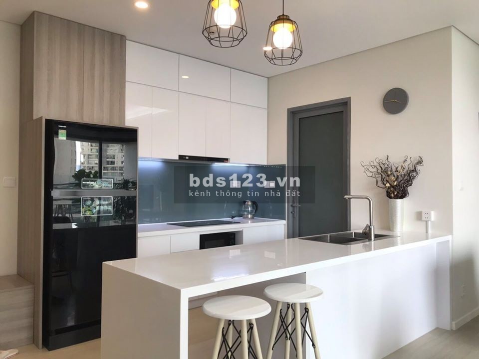 Đảo Kim Cương - Ban công rộng view hồ bơi nội thất xinh lung linh căn 2 phòng ngủ tìm khách thuê