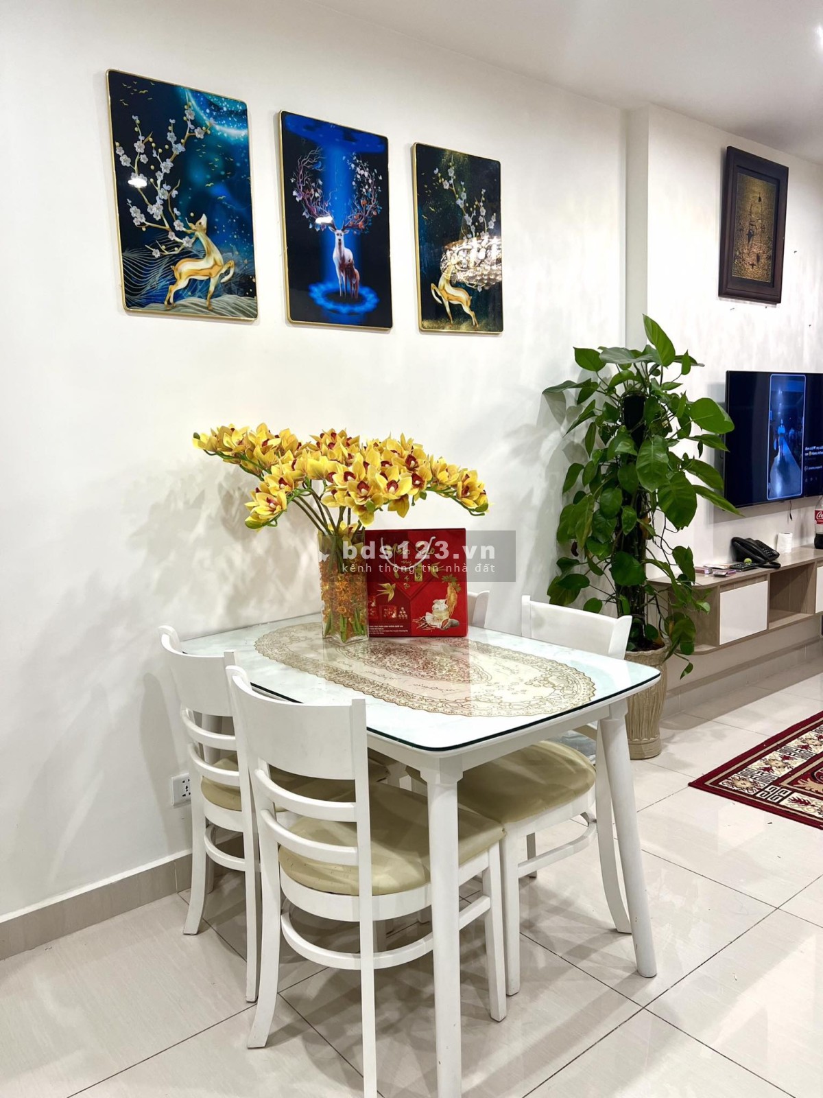 Chính Chủ cho thuê căn hộ 3PN Full Nội Thất Siêu Đỉnh 14.5 triệu/tháng Vin Smart City Lh: 0971799685