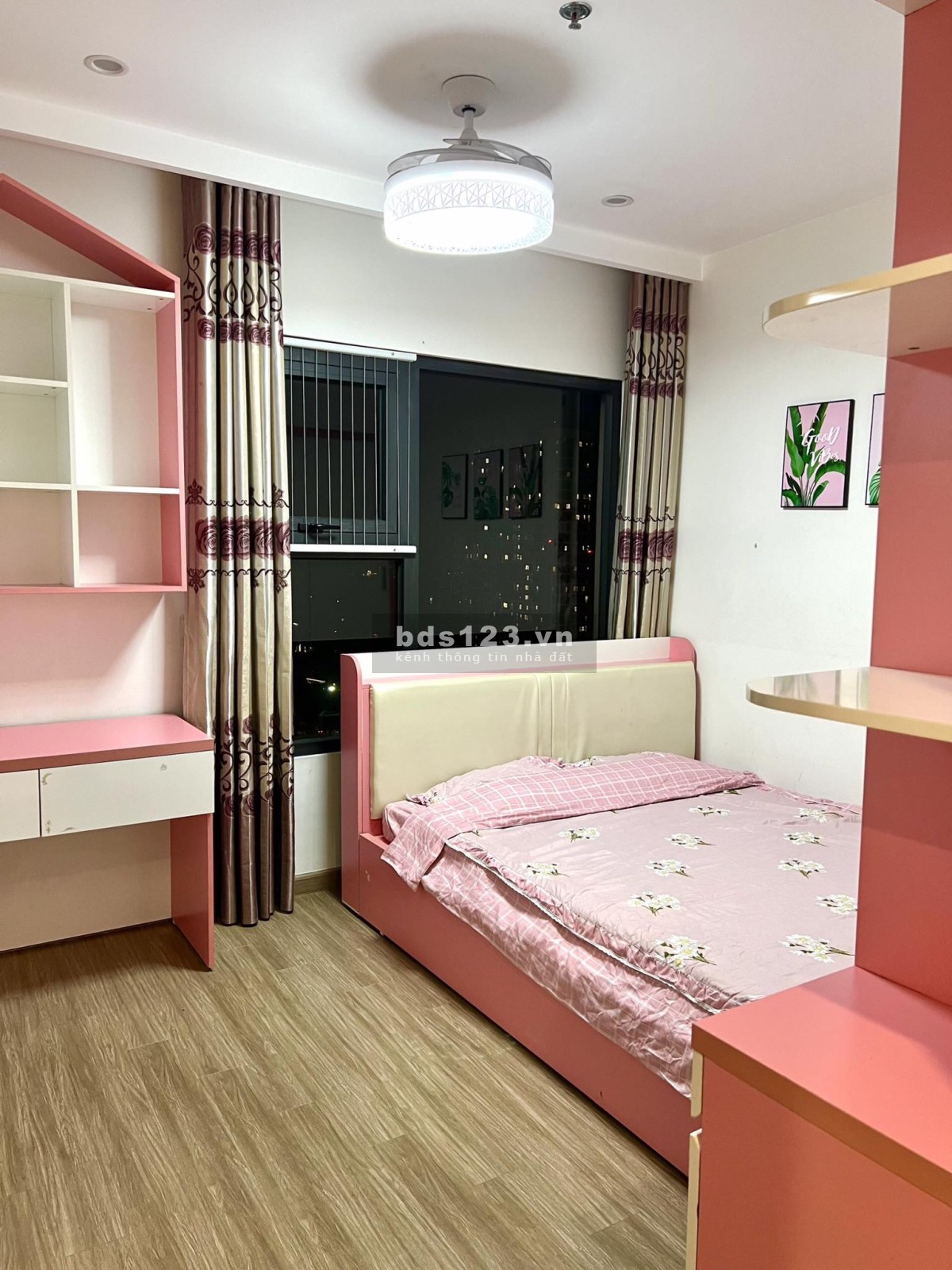 Chính Chủ cho thuê căn hộ 3PN Full Nội Thất Siêu Đỉnh 14.5 triệu/tháng Vin Smart City Lh: 0971799685