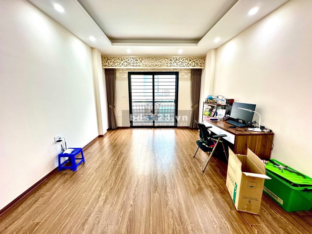 Bán nhà 5 tầng mặt phố Cù Chính Lan-Thanh Xuân, tiện ích ngập tràn giao thông thuận lợi, giá 13.8 tỷ