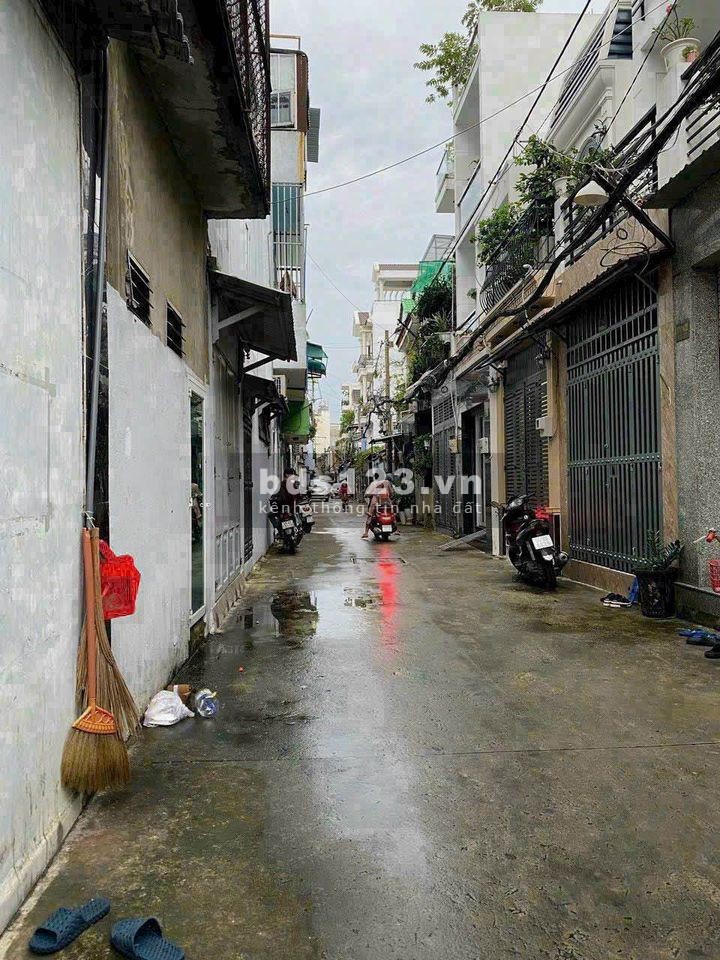 Nhà 1 lầu Hẽm Hòa Hỏa ,P5 ,quận 10 . Cách sân vận động Thống Nhất 300m