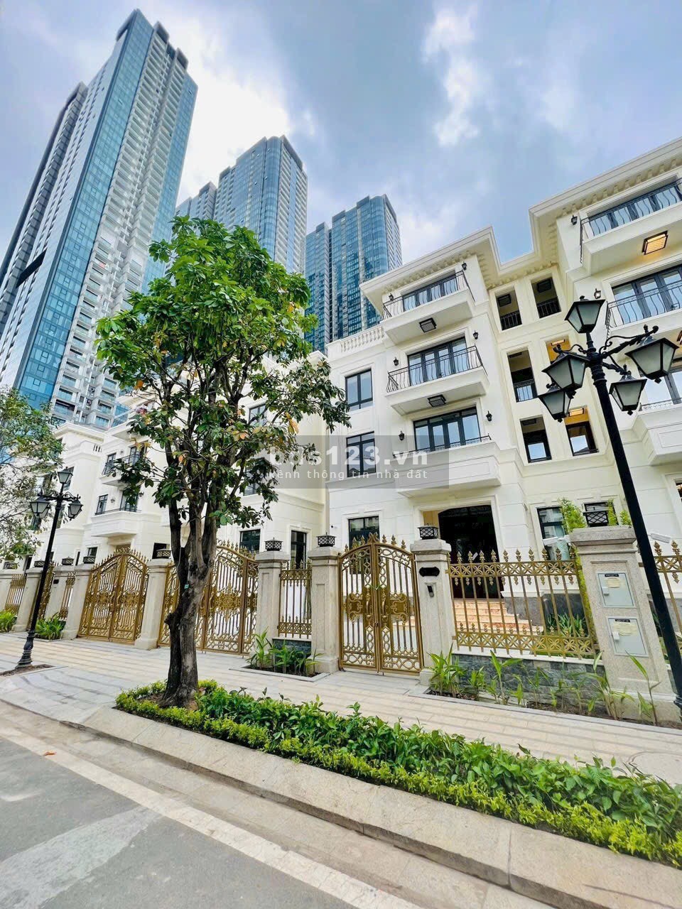 CẦN BÁN BIỆT THỰ SONG LẬP - Victoria Vinhomes Bason 160 tỷ