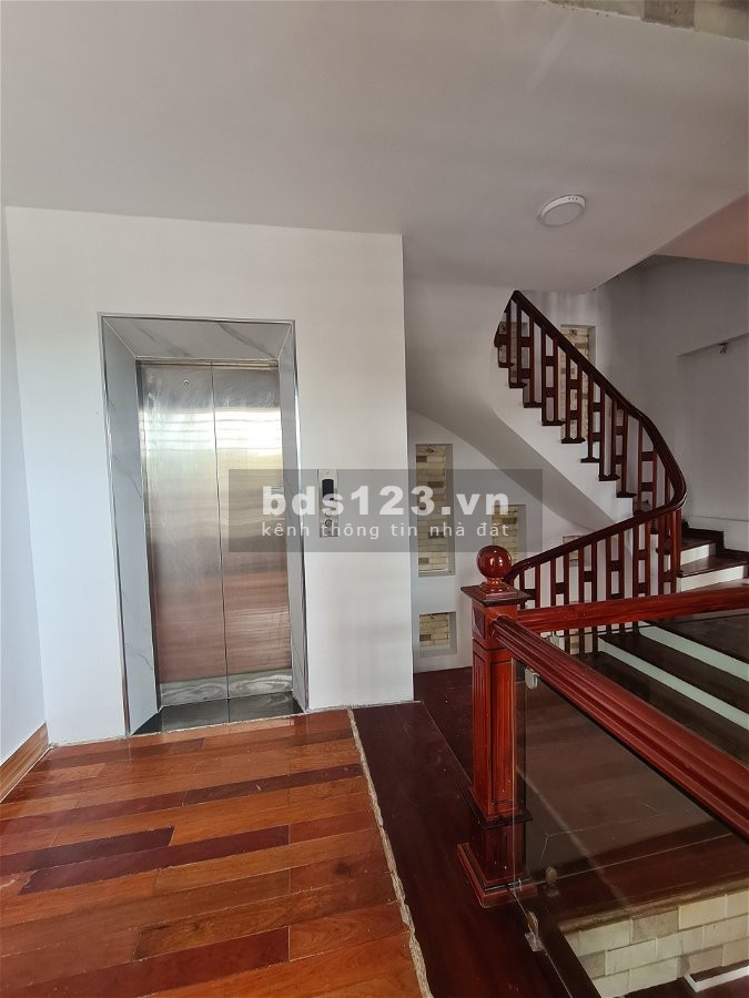 Bán nhà 8 tầng tại phố Vạn Phú Hà Đông, khu vực kinh doanh sầm uất, giá bán 28.5 tỷ