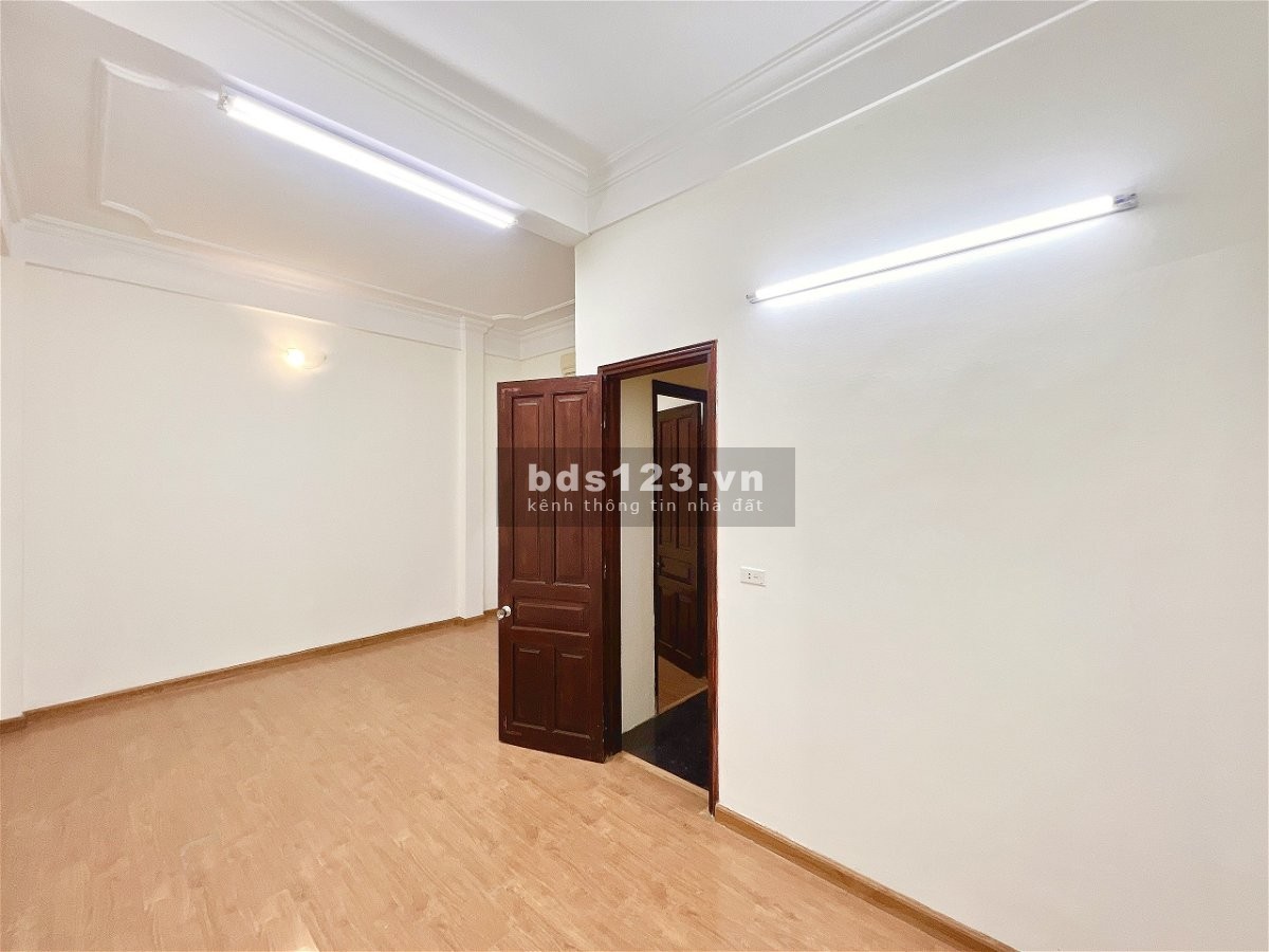 Bán nhà đẹp 4 tầng phố Nguyễn Ngọc Nại - Thanh Xuân, giá 5.35 tỷ