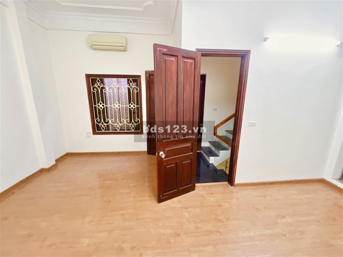 Bán nhà đẹp 4 tầng phố Nguyễn Ngọc Nại - Thanh Xuân, giá 5.35 tỷ