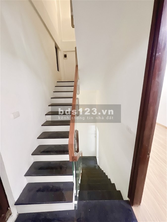 Bán nhà đẹp 4 tầng phố Nguyễn Ngọc Nại - Thanh Xuân, giá 5.35 tỷ