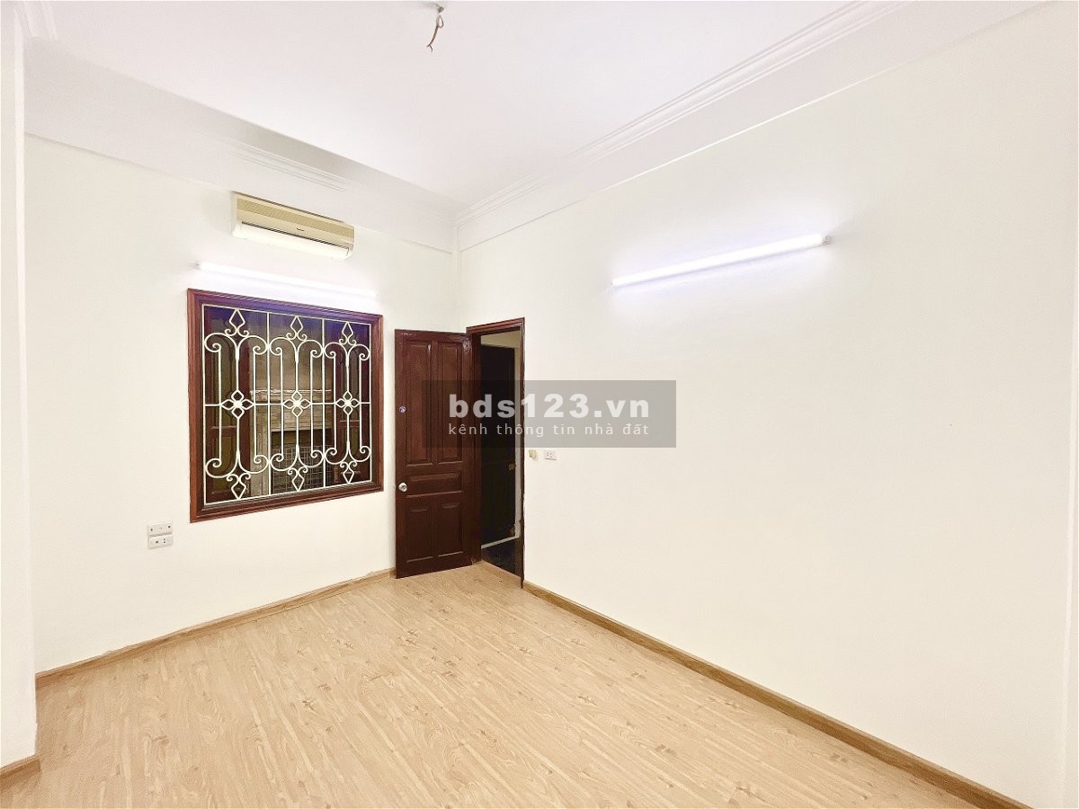 Bán nhà đẹp 4 tầng phố Nguyễn Ngọc Nại - Thanh Xuân, giá 5.35 tỷ