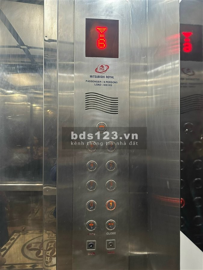 Bán tòa nhà 8 tầng mặt phố Cát Linh - Đống Đa, giá 29.5 tỷ