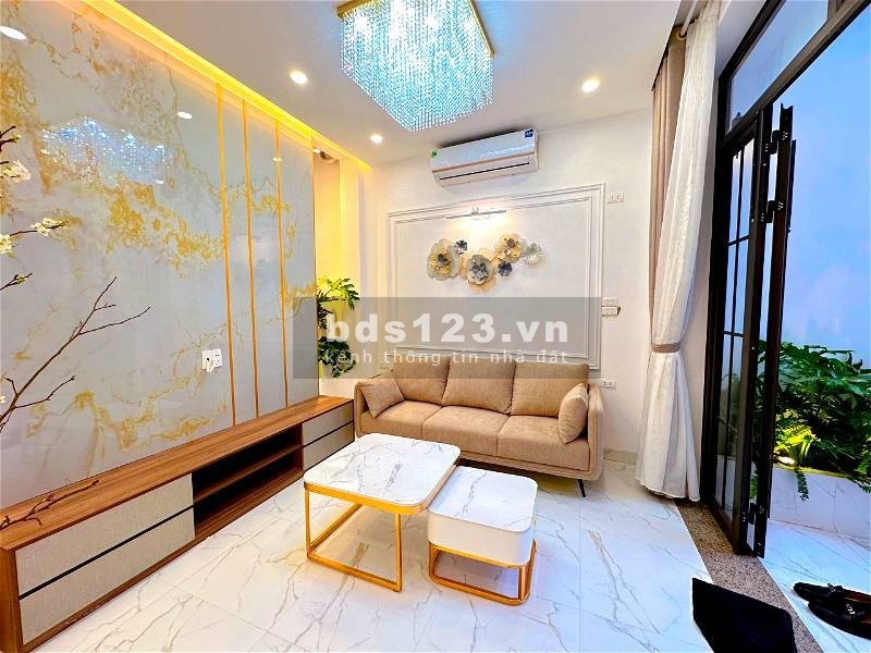 Bán nhà đẹp 51m2, thiết kế 4 tầng phố Cự Lộc - Thanh Xuân, giá bán 5.28 tỷ