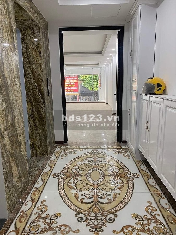 Bán nhà đẹp 6 tầng có thang máy, mặt phố Vương Thừa Vũ - Thanh Xuân, giá 25.9 tỷ