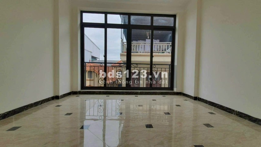 Thang máy - Ô tô chạy ra ngay Hồ Đền Lừ - Hoàng Mai 6 tầng mặt tiền 4m giá 6 tỷ