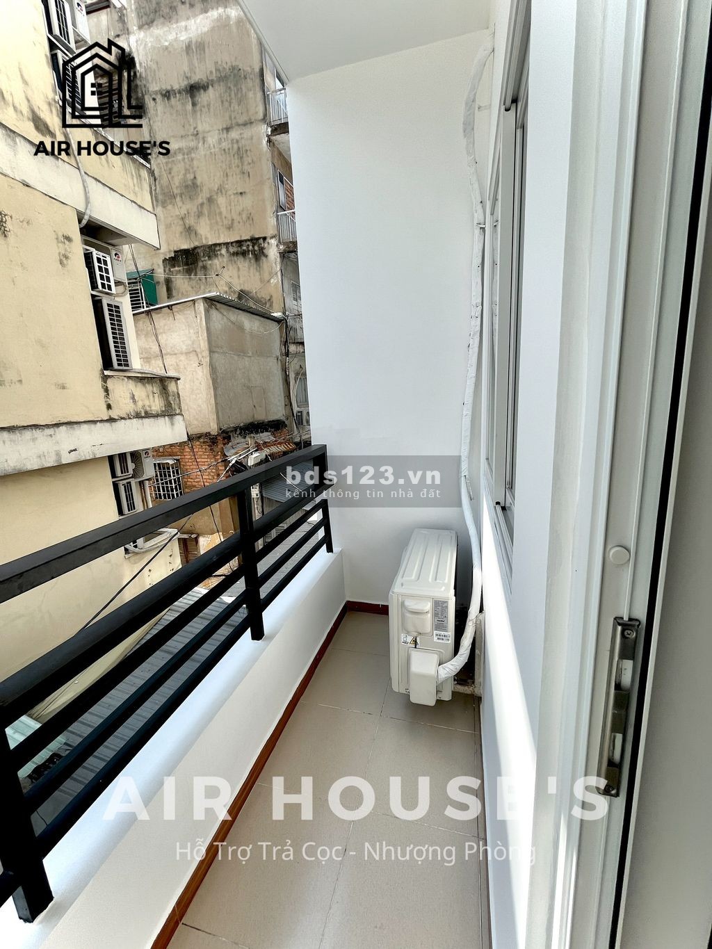 Studio Ban Công Full Nội Thất Như Hình 100%, ngay Lê Thánh Tôn