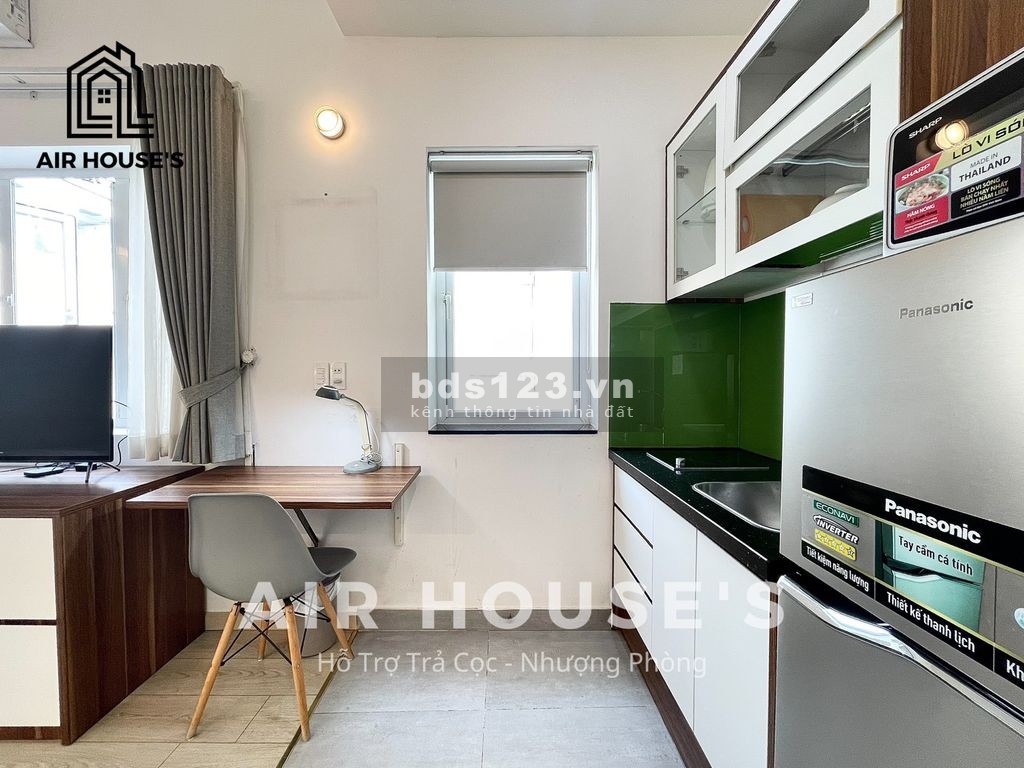Studio full nội thất ngay trung tâm quân 1 có người giúp việc dọn dẹp, vệ sinh phòng hàng ngày
