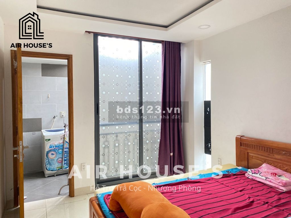 Trống Căn 2PN 75m2 tách phòng khách, bếp siêu thoáng