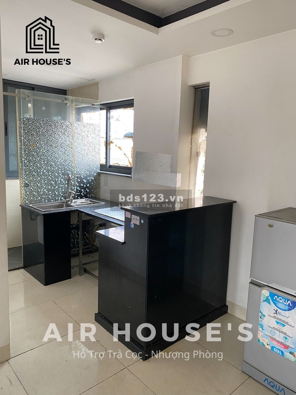 Trống Căn 2PN 75m2 tách phòng khách, bếp siêu thoáng