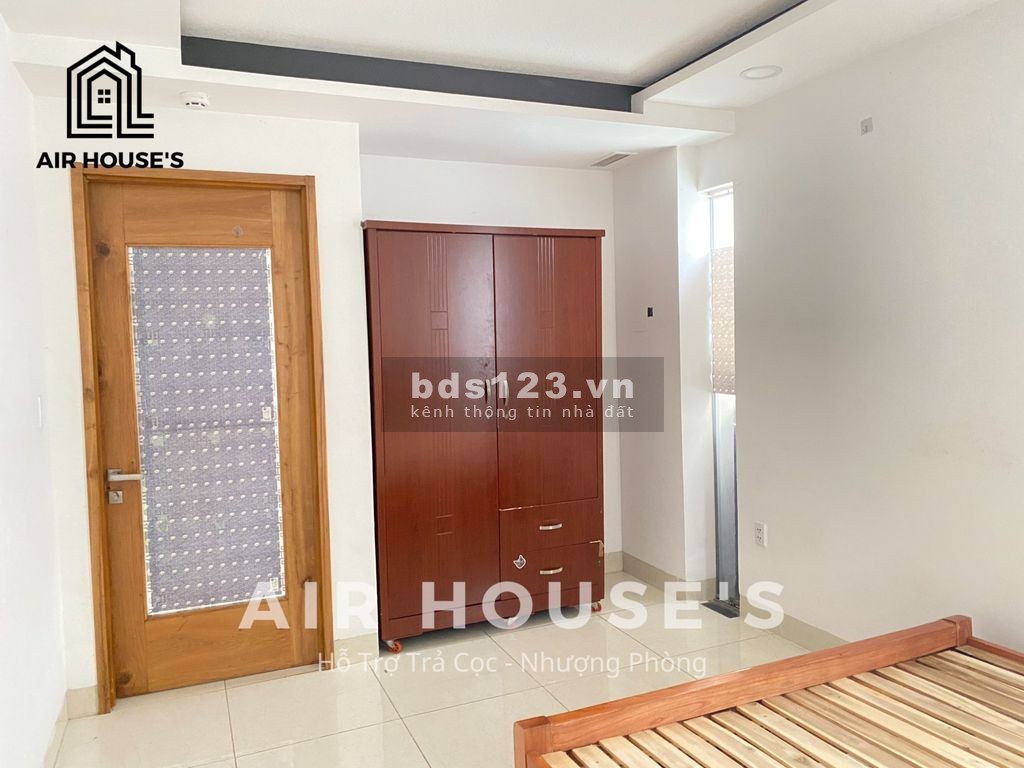 Trống Căn 2PN 75m2 tách phòng khách, bếp siêu thoáng