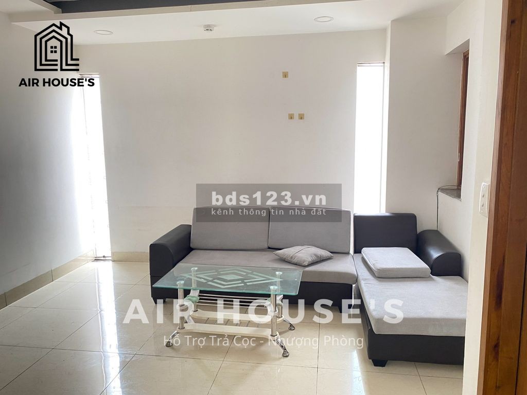 Trống Căn 2PN 75m2 tách phòng khách, bếp siêu thoáng