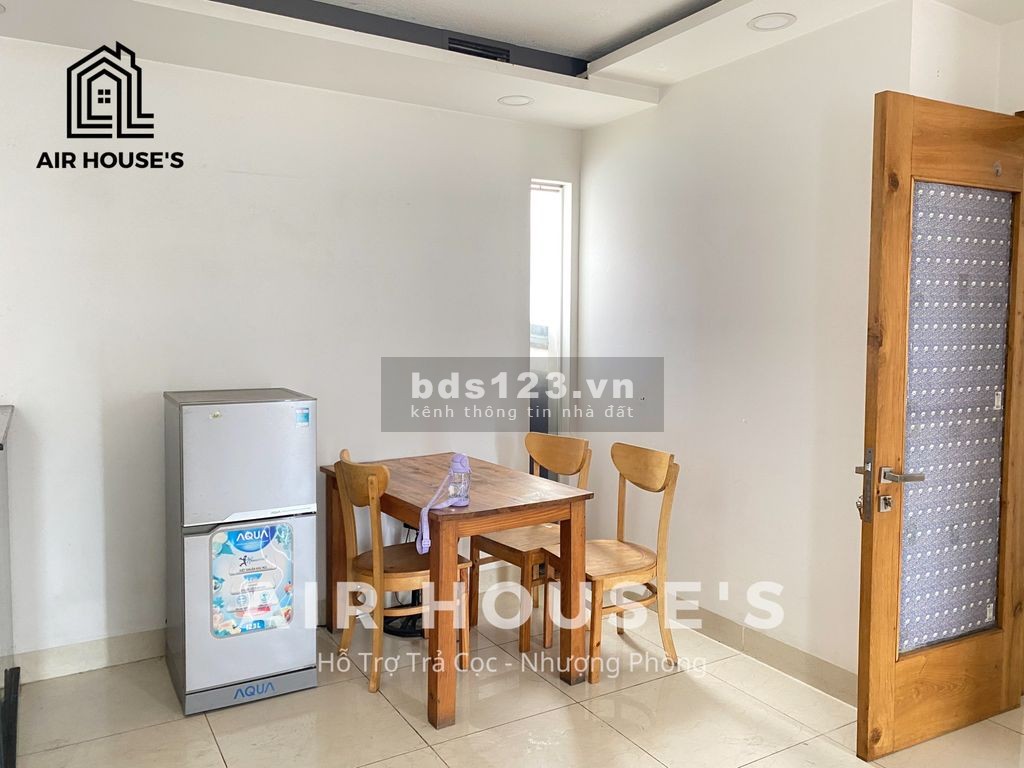 Trống Căn 2PN 75m2 tách phòng khách, bếp siêu thoáng
