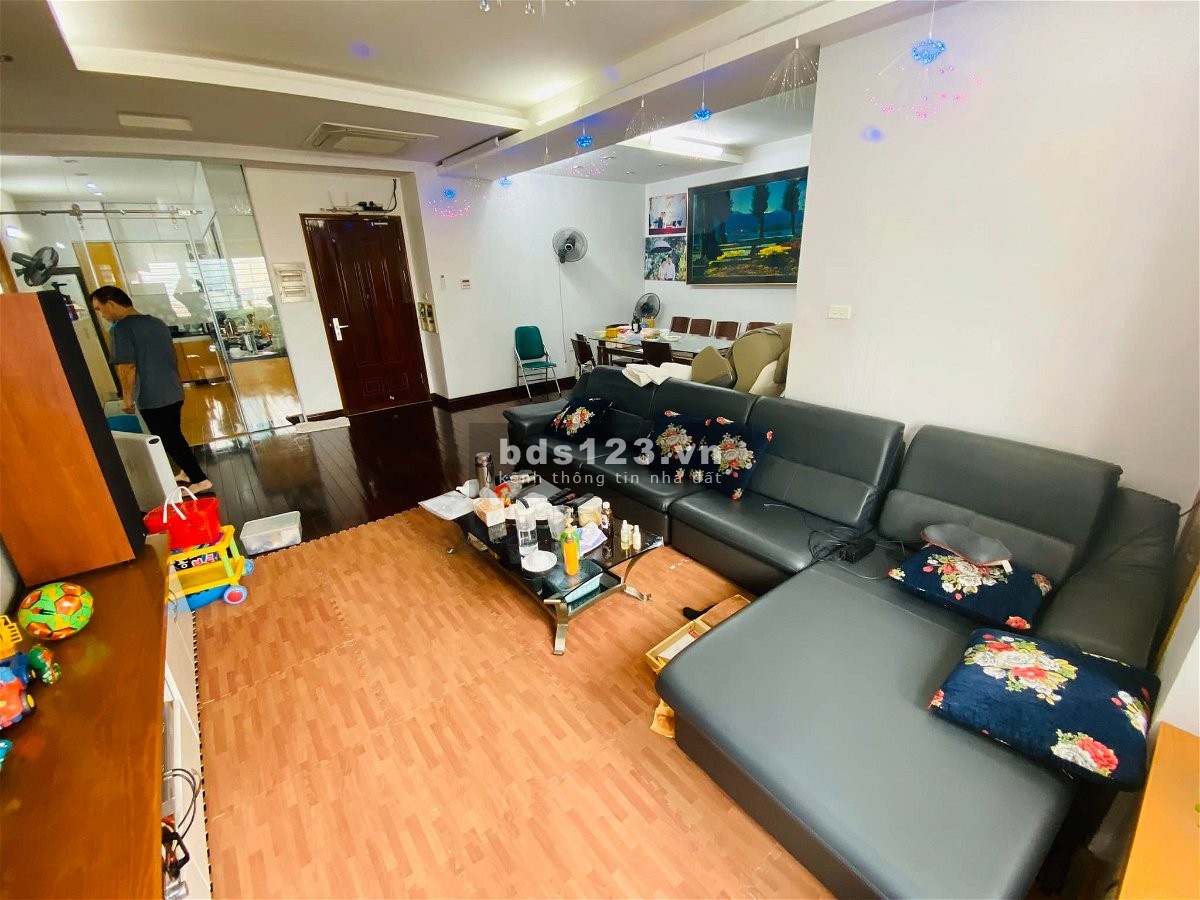 Bán căn hộ chung cư 196 Thái Thịnh, Đống Đa, giá 5.45 tỷ