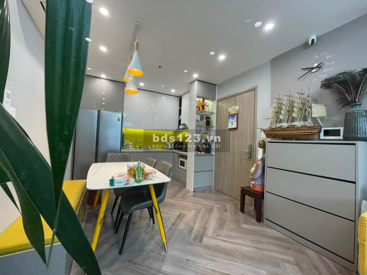 SIÊU ĐẸP!! Bán chung cư 2PN Vinhomes Smart City S205 60m2 view thoáng giá chỉ 2 tỷ phun đồ
