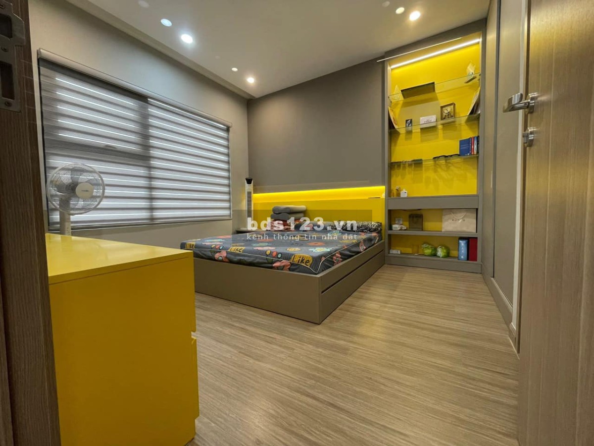 SIÊU ĐẸP!! Bán chung cư 2PN Vinhomes Smart City S205 60m2 view thoáng giá chỉ 2 tỷ phun đồ