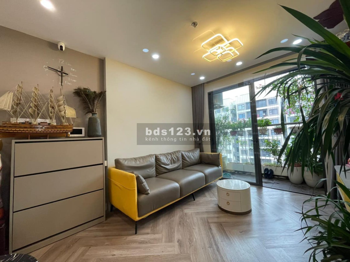 SIÊU ĐẸP!! Bán chung cư 2PN Vinhomes Smart City S205 60m2 view thoáng giá chỉ 2 tỷ phun đồ