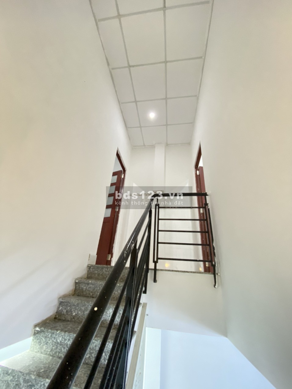 Cho thuê Nhà Nguyên Căn (gần cầu Nguyễn Văn Cừ Quận 5)