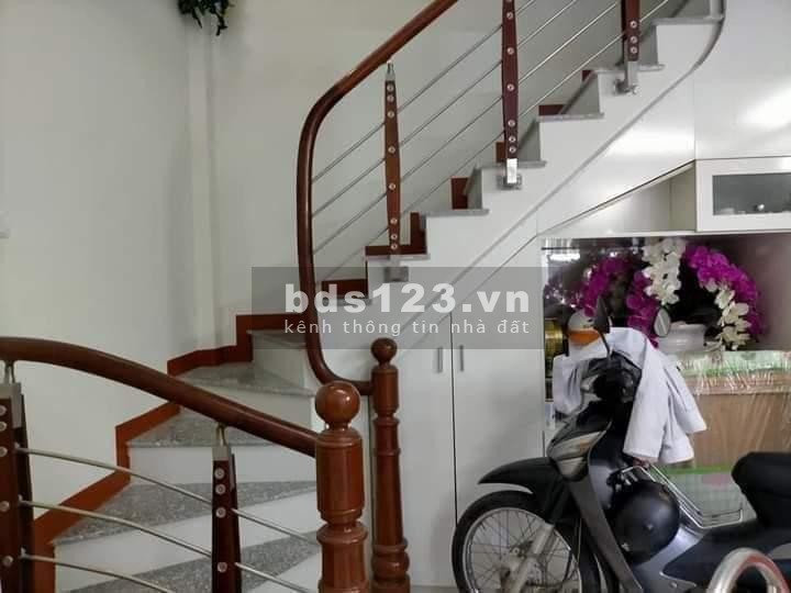️ Bán nhà mới đẹp - Đại La - Hai Bà Trưng - Xe ba gác tránh ba gác. 27/32T2×5. MT5M. 4,3 tỷ.