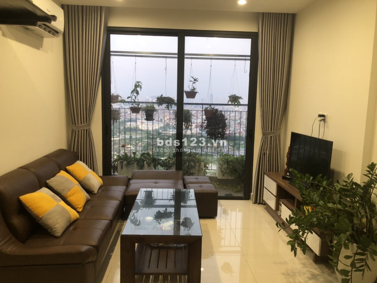 Tầng trung B/c Đông Nam 2N1WC 55m 2.4 tỷ tòa S202 Vinhomes Smart City